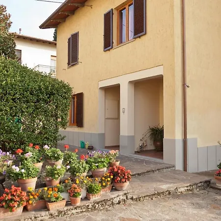 Casa Vacanze Dalla Nonna Apartment *